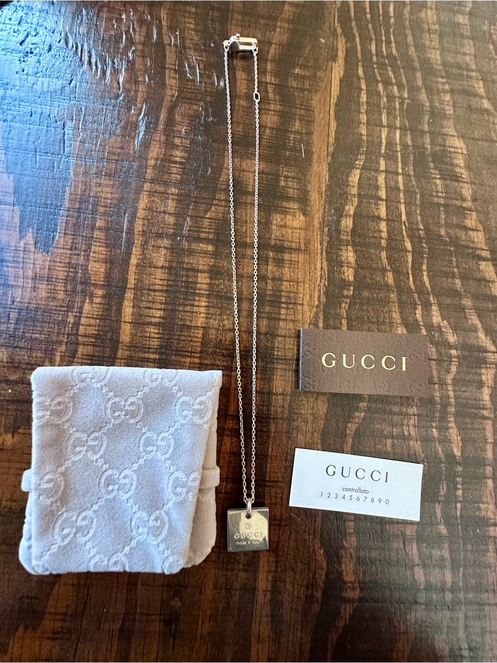 Gucci silver necklace
